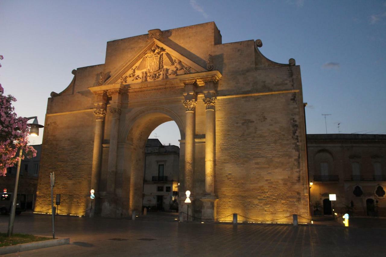 Porta Deuropa Bed & Breakfast Lecce Exterior foto